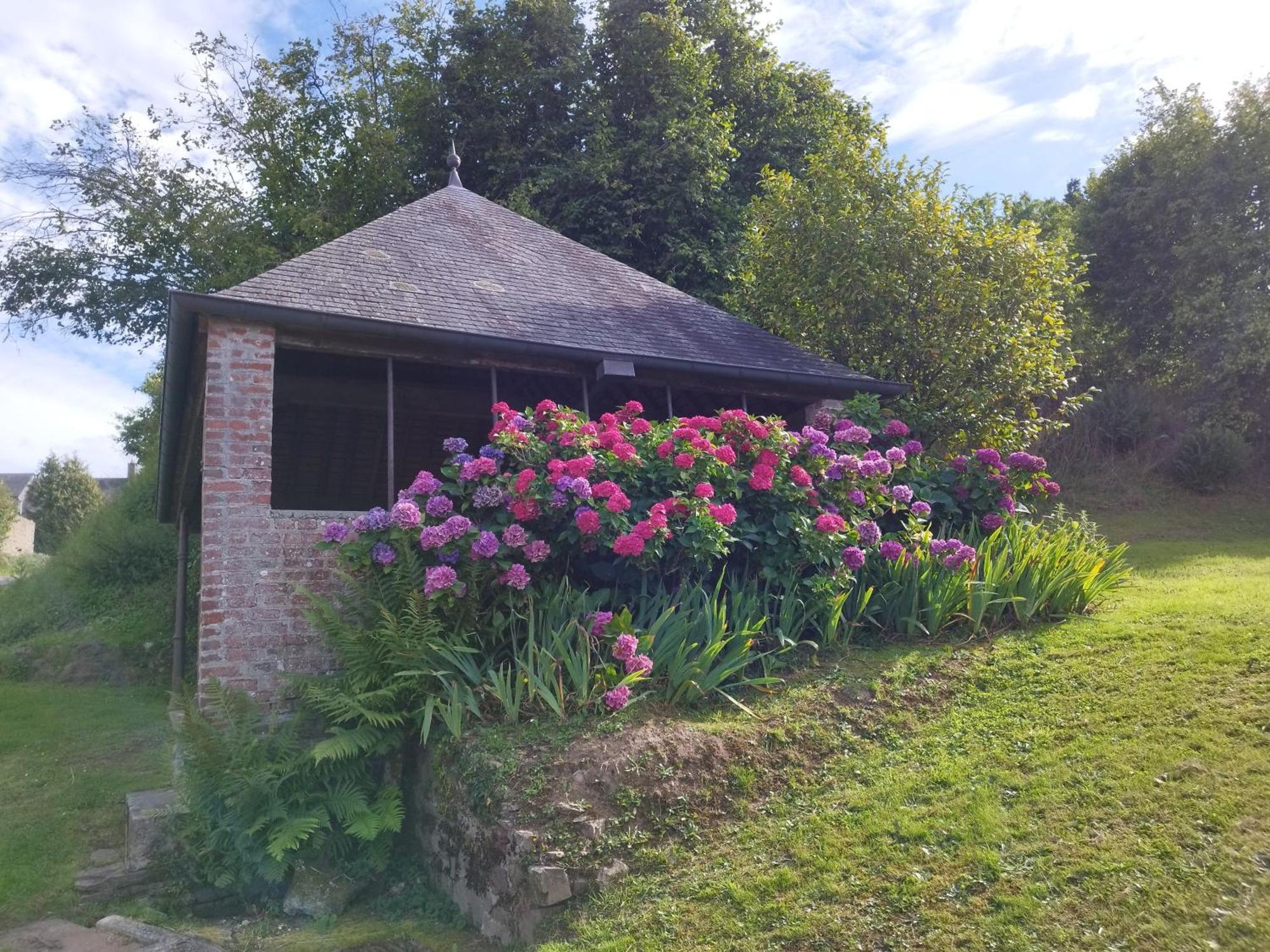 Chalet Des Roches Roche D'Oetre Suisse Normande Saint-Philbert-sur-Orne Eksteriør bilde